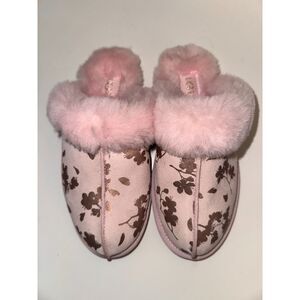 UGG Women's Scuffette II Floral Foil - Size 7